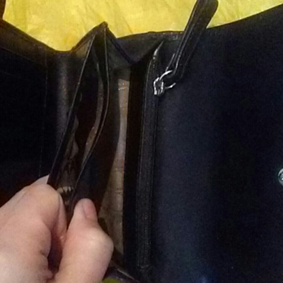 COACH High capacity trifold wallet - Picture 6 of 8